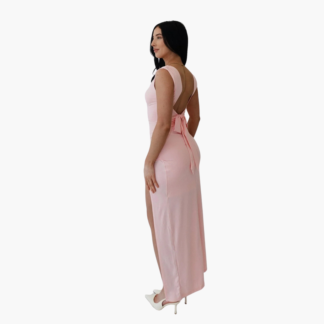 Dagmar | Figurbetontes Schlitzkleid mit Raffungen
